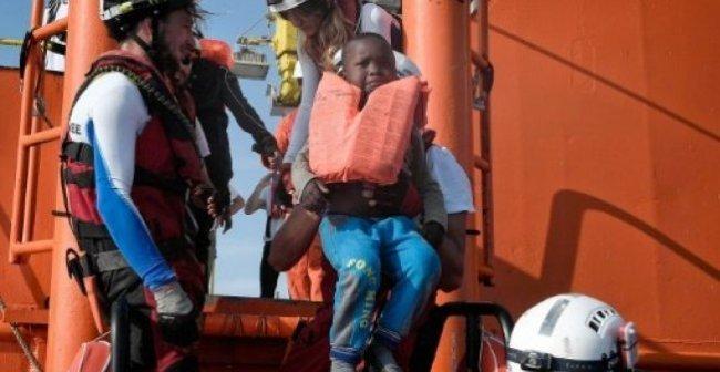 إنقاذ 1500 مهاجر غير شرعي خلال يومين في البحر المتوسط
