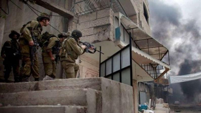 الاحتلال يقتحم منزل السفير الرويضي في القدس