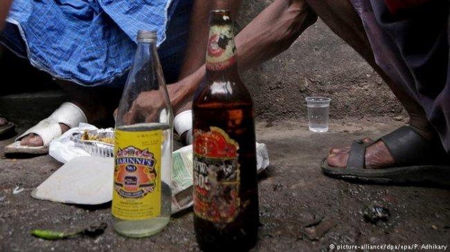 كحول مغشوشة تقتل أكثر من مئة شخص في الهند