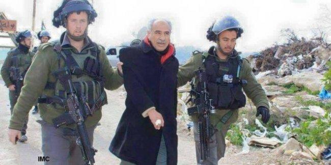 الاحتلال يعتقل اللواء يوسف الشرقاوي على حاجز عسكري شرق القدس