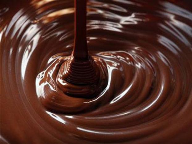 دراسة تحل لغز العجز عن مقاومة الشوكولاته