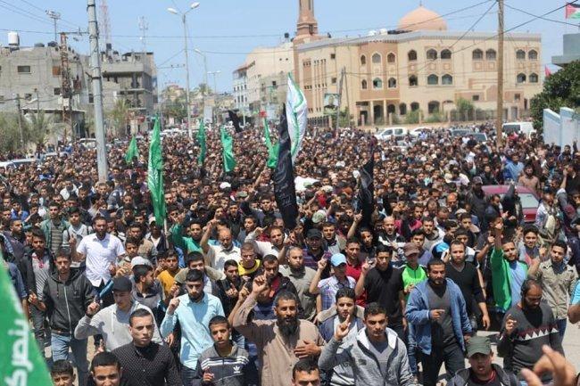 رفح تشيع جثمان الشهيد عبد الله الشمالي رفح تشيع جثمان الشهيد عبد الله الشمالي