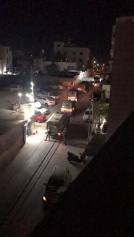 الاحتلال يقتحم بلدة نعلين غرب رام الله الاحتلال يقتحم بلدة نعلين غرب رام الله