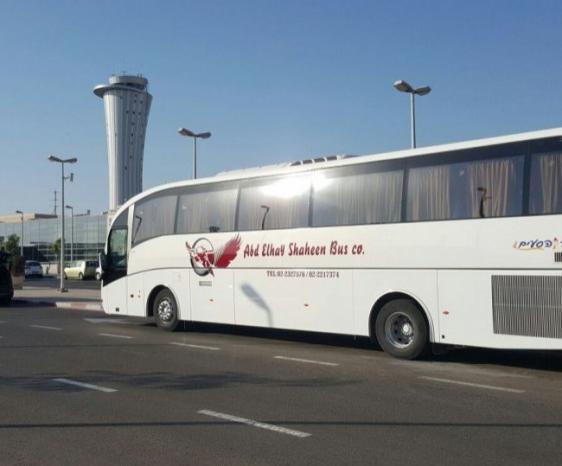 قرار بمنع مبيت الباصات السياحية في شوارع بيت لحم