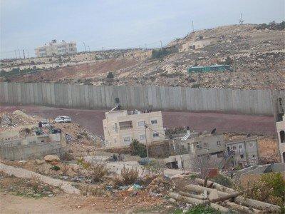 مخطط احتلالي لفصل مخيم شعفاط عن القدس