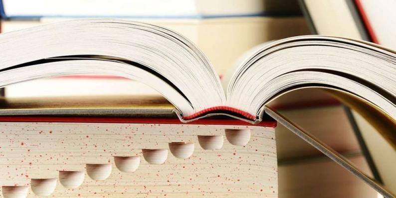 لماذا يترجم الغرب الكتب العربية؟