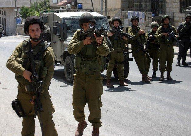 الاحتلال يعتقل 9 شبان من قرية بيت فجار قضاء بيت لحم
