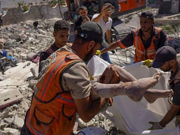 إصابتان برصاص الاحتلال في محيط مجمع ناصر الطبي بخانيونس إصابتان برصاص الاحتلال في محيط مجمع ناصر الطبي بخانيونس