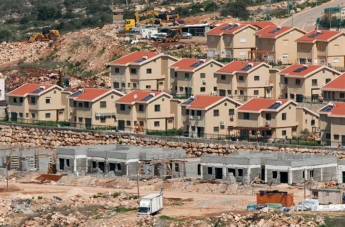 بريطانيا تتجه لحظر منتجات المستوطنات وفرض عقوبات على شركات توسّعها في الضفة بريطانيا تتجه لحظر منتجات المستوطنات وفرض عقوبات على شركات توسّعها في الضفة