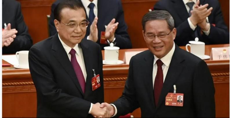 لي تشيانغ.. رئيس جديد للوزراء في الصين