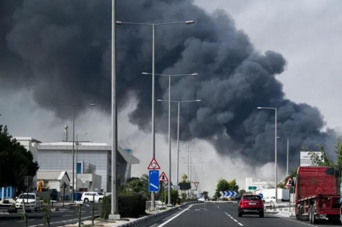 إيران تهدد باستهداف موانئ ومطارات الخليج رداً على أي هجوم أميركي على بنيتها التحتية إيران تهدد باستهداف موانئ ومطارات الخليج رداً على أي هجوم أميركي على بنيتها التحتية