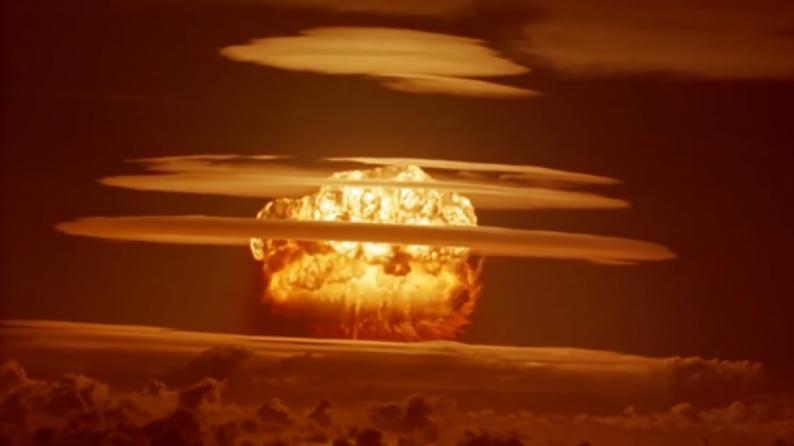 خبراء: حرب نووية قد يسببها خطأ إنساني أو اختراق إلكتروني