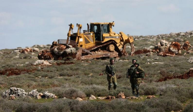 الاحتلال يجرف الشارع الرئيس الرابط بين سيلة الظهر والعطارة جنوب جنين