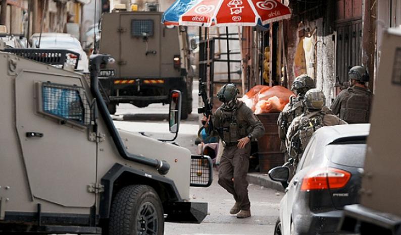 مواجهات واعتقالات خلال اقتحامات الاحتلال في الضفة مواجهات واعتقالات خلال اقتحامات الاحتلال في الضفة