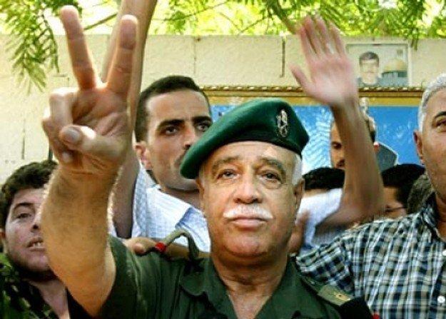 وفاة الفريق الركن عبد الرزاق المجايدة