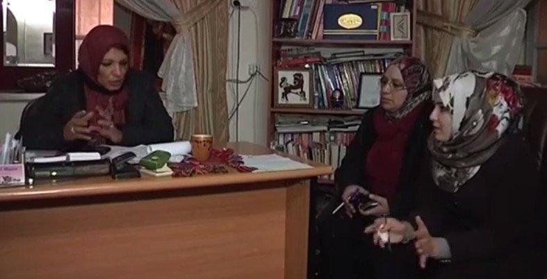 خاص لـ "وطن": بالفيديو... "النشاط النسوي" تعيل النساء في الخليل منذ 60 عامًا خاص لـ "وطن": بالفيديو... "النشاط النسوي" تعيل النساء في الخليل منذ 60 عامًا