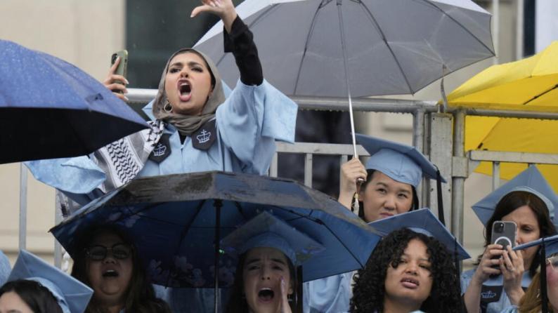 فلسطينيون يقاضون جامعة كولومبيا الأمريكية بسبب تعرضهم لمعاملة "تمييزية" فلسطينيون يقاضون جامعة كولومبيا الأمريكية بسبب تعرضهم لمعاملة "تمييزية"