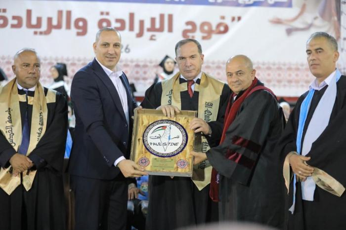 بنك القدس يترجم مسؤوليته المجتمعية برعاية ودعم خريجي "القدس المفتوحة" في طولكرم وطوباس بنك القدس يترجم مسؤوليته المجتمعية برعاية ودعم خريجي "القدس المفتوحة" في طولكرم وطوباس