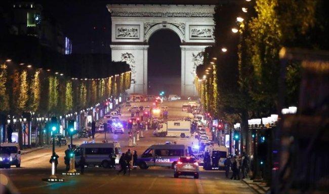 داعش يتبنى هجوم باريس