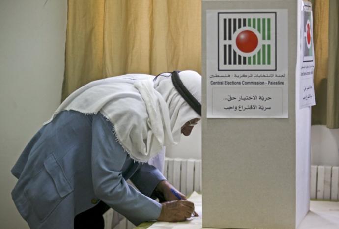 حوار القاهرة: هل نتحاور لكي ننتخب أم لكي نؤجل؟ حوار القاهرة: هل نتحاور لكي ننتخب أم لكي نؤجل؟