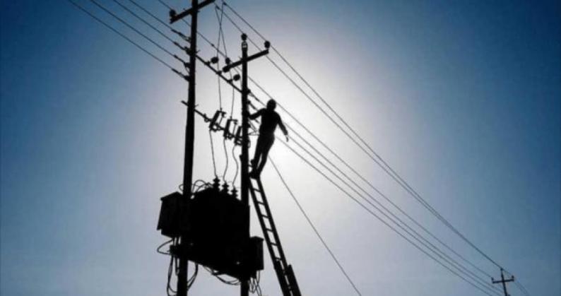 حماية المستهلك تدعو لمعالجة قطع التيار الكهربائي عن منطقة امتياز كهرباء القدس