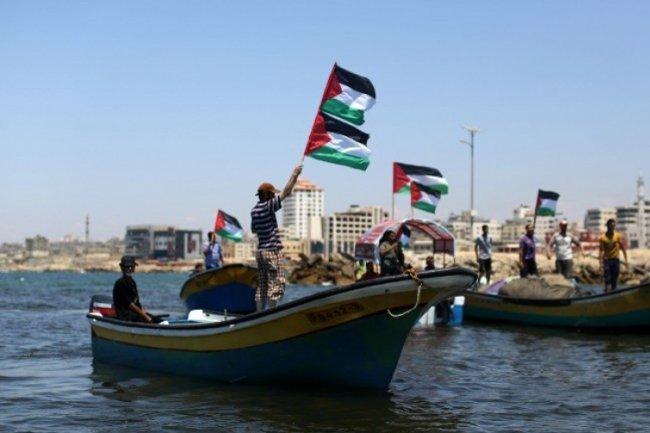 الاحتلال يعلن اعتقال 17 فلسطينياً كانوا على متن سفينة الحرية