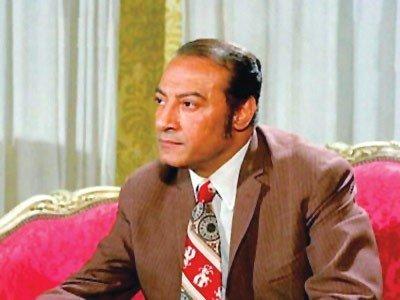 وفاة الممثل المصري محمود عزمي
