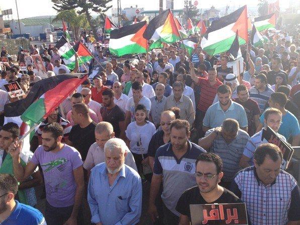 الاف الفلسطينيين يحيون ذكرى الانتفاضة وهبة الاقصى في الداخل