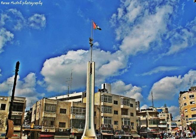 بلدية رام الله تقرر إعادة تبليط ميدان ياسر عرفات