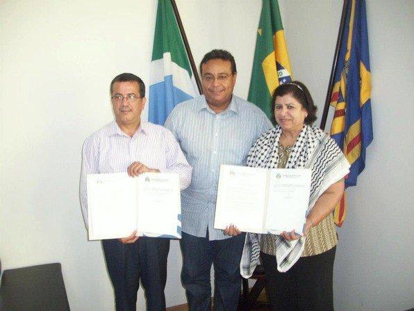 منح عبلة سعدات شهادة المواطنة بالبرازيل