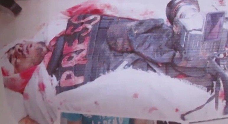 خاص لـ "وطن": بالفيديو... غزة: الصحفي حمد أعاد كاميرته لصاحبها بعد استشهاده خاص لـ "وطن": بالفيديو... غزة: الصحفي حمد أعاد كاميرته لصاحبها بعد استشهاده