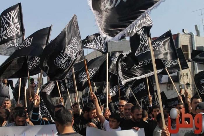 حزب التحرير: السلطة تعتقل 4 من شباب الحزب وتلاحق آخرين بسبب صلاة الجمعة في المساجد حزب التحرير: السلطة تعتقل 4 من شباب الحزب وتلاحق آخرين بسبب صلاة الجمعة في المساجد