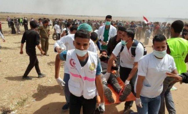 الاغاثة الطبية تستنكر استهداف قوات الاحتلال لفرق الإسعاف في مسيرات العودة