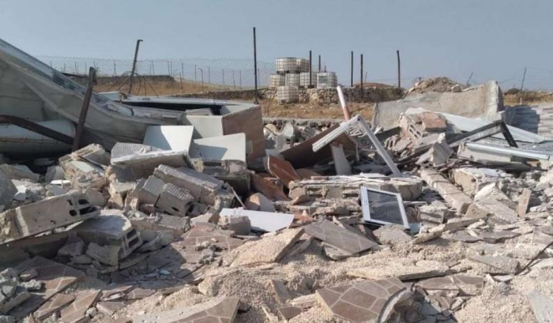 الاحتلال يهدم منزلا يعود للمواطن أمين الرجبي جنوب بيت لحم