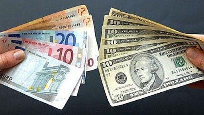 المفوضية الأوروبية تدعو لاستبدال الدولار في الصادرات باليورو