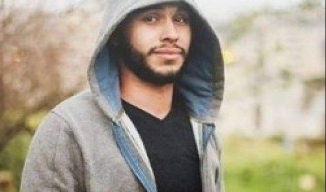 فيديو .. قوات الاحتلال تعتدي بالضرب الوحشي على الشاب هيثم سياج بعد اعتقاله