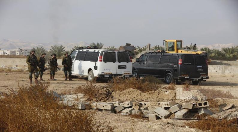 الاحتلال يهدم منشآت زراعية ويجرف أراضي شرق أريحا الاحتلال يهدم منشآت زراعية ويجرف أراضي شرق أريحا