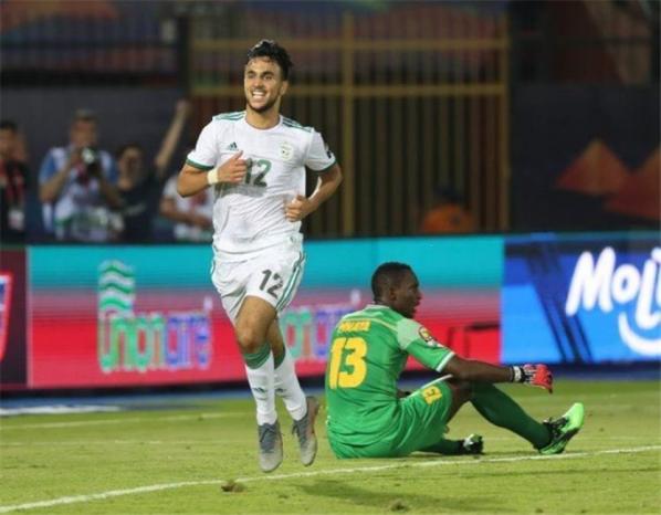 6 نقاط رصيد الجزائر بعد تخطيه لتنزانيا بثنائية نظيفة