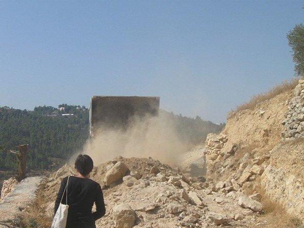 سلطات الاحتلال تصادر 6 آلاف دونم في الولجة لبناء حديقة‏