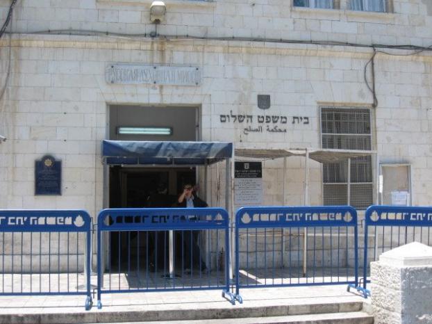 محكمة الاحتلال تحدد موعدا للإفراج عن الأسير الإداري راجح الجنيدي