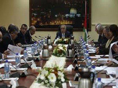 أبو دقة خامس وزير يستقيل من حكومة فياض أبو دقة خامس وزير يستقيل من حكومة فياض