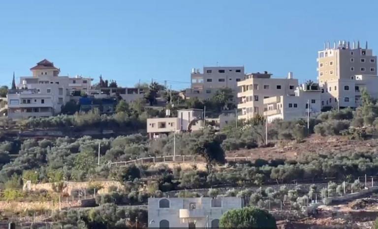 الاحتلال يشرع بهدم منزل الأسير قدري سمارة في بدو الاحتلال يشرع بهدم منزل الأسير قدري سمارة في بدو