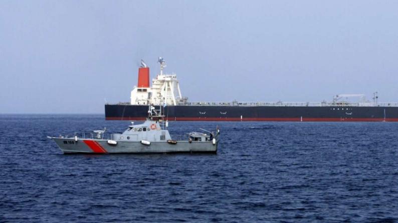 استهداف سفينة &quot;إسرائيلية&quot; قرب السواحل الإماراتية.. والاحتلال يتهم إيران