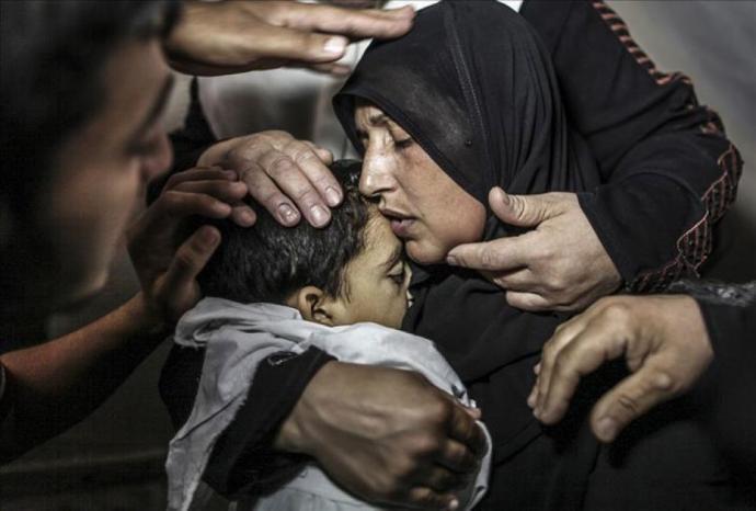 الهلال الأحمر: 37 أما يُستشهدن يوميا في قطاع غزة