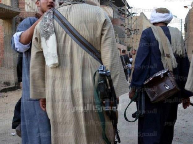 الشرطة المصرية تخترع أساليب خاصة لسحب السلاح من أبناء الصعيد الشرطة المصرية تخترع أساليب خاصة لسحب السلاح من أبناء الصعيد