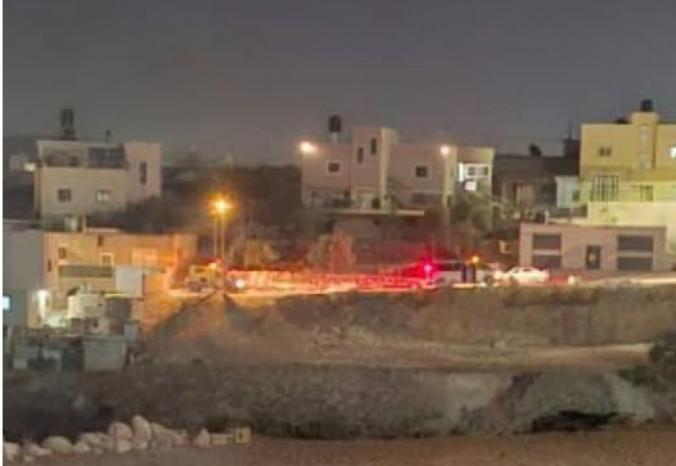 الاحتلال يقتحم قرية الكرمل شرق يطا ويصادر صهريجي مياه الاحتلال يقتحم قرية الكرمل شرق يطا ويصادر صهريجي مياه
