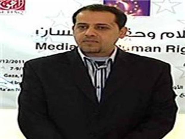 مجهولون يهاجمون محمود أبو رحمه مدير العلاقات الدولية في مركز الميزان بأدوات حادة