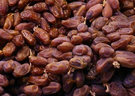 ضبط 5 أطنان تمور غير صالحة للاستهلاك في جنين ضبط 5 أطنان تمور غير صالحة للاستهلاك في جنين