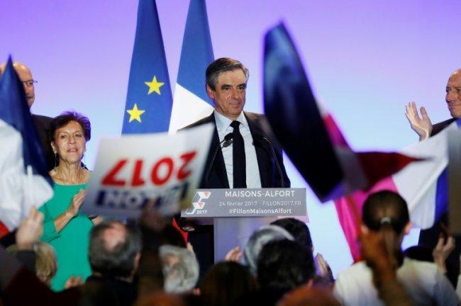 ملاحقات قضائية تستهدف فيون ولوبن المرشحين للانتخابات الرئاسية الفرنسية