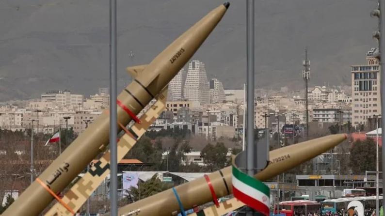 الحرس الثوري الإيراني: أسلحتنا في أي حرب مقبلة ستكون أكثر دقة وتدميرا الحرس الثوري الإيراني: أسلحتنا في أي حرب مقبلة ستكون أكثر دقة وتدميرا